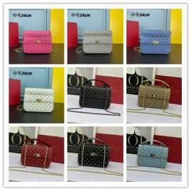 Picture of Valentino Handbags _SKUfw216209680fw